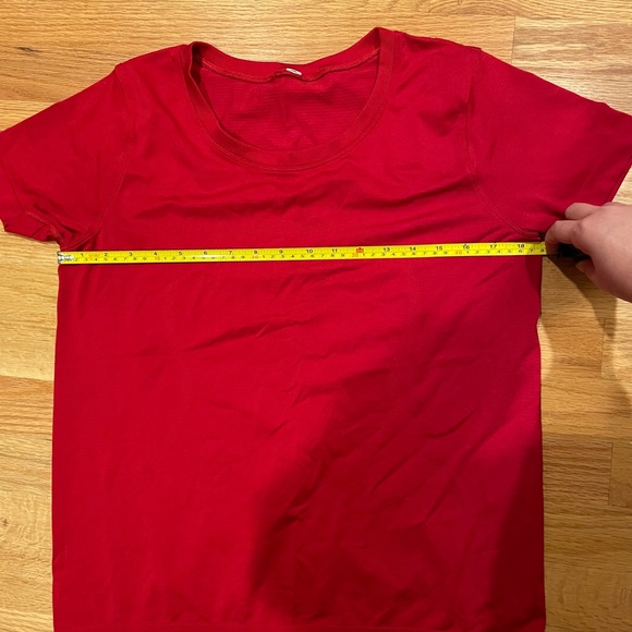Lululemon Swiftly Relaxed Short Sleeve Red - Picture 6 of 7